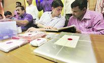 Police on money trail, Sreesanth in fresh trouble