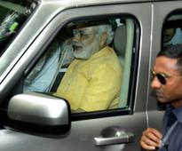 Modi calls on Advani