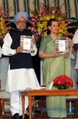 Sonia, PM attack BJP for disrupting Parliament