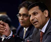 Paranoid about FIIs, Sensex records steepest fall in 21 months